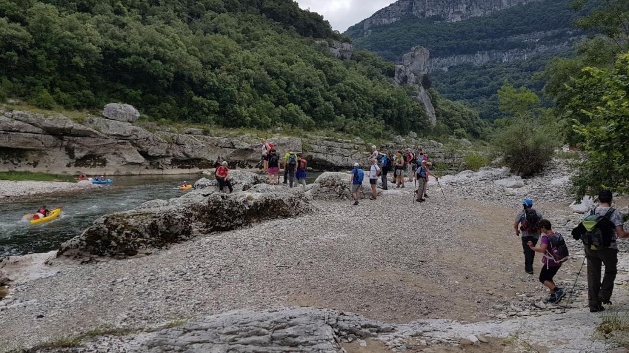 Gites Du Combeau Saint-Maurice-dʼIbie 外观 照片